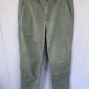 Women’s Green Casual Pants